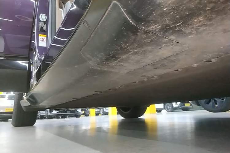 Used Avatr 07 2024 Max Pure Electric Edition Right Side Sill