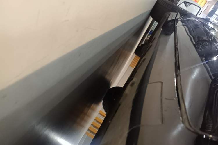 Used Avatr 07 2024 Max Extended-Range Edition Right Side Sill