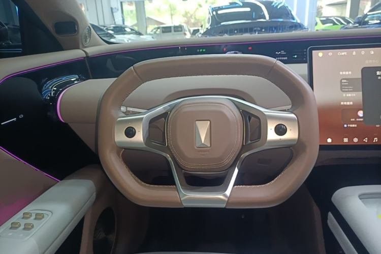 Used Avatr 07 2024 Max Extended-Range Edition Steering Wheel
