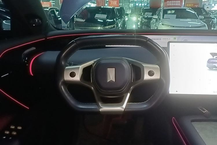 Used Avatr 07 2024 Max Extended-Range Edition Steering Wheel