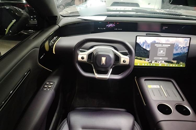 Used Avatr 07 2024 Pro+ All-Electric Version Steering Wheel