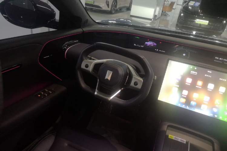 Used Avatr 07 2024 Max Pure Electric Edition Steering Wheel