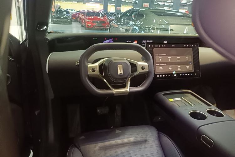 Used Avatr 07 2024 Max Extended-Range Edition Steering Wheel