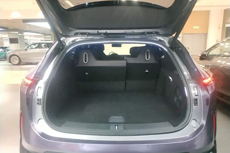 Used Avatr 07 2024 Max Extended-Range Edition Trunk
