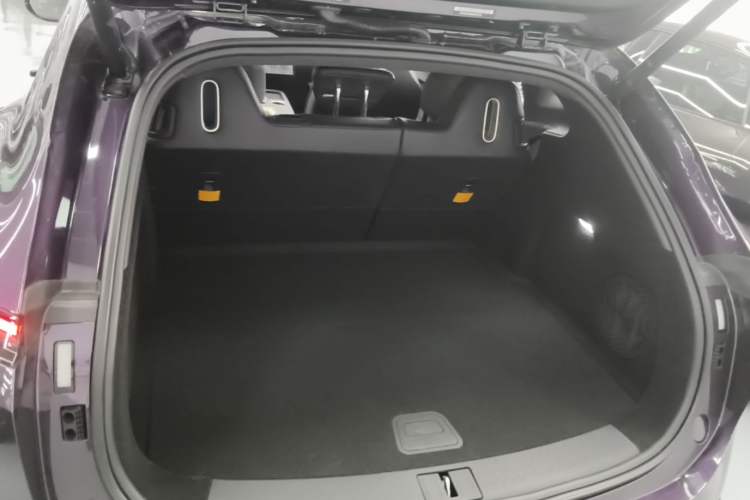 Used Avatr 07 2024 Max Pure Electric Edition Trunk