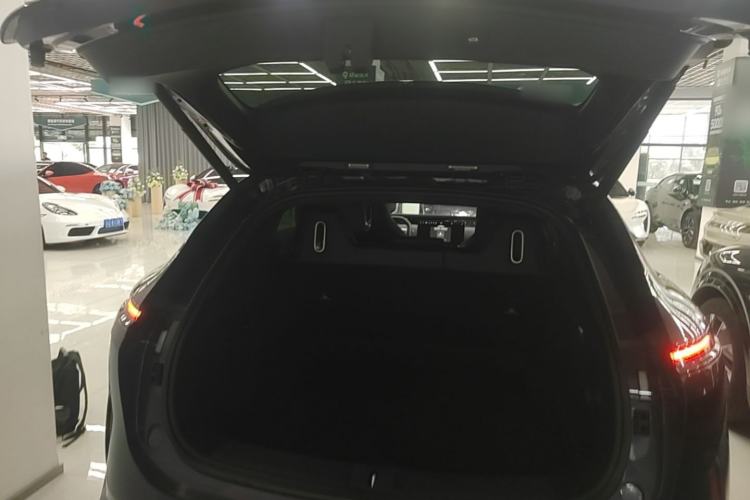 Used Avatr 07 2024 Ultra All-Electric Four-Wheel Drive Trunk