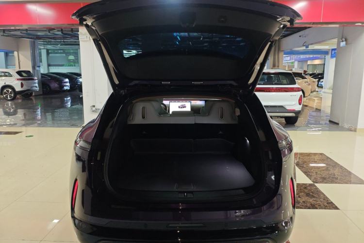 Used Avatr 07 2024 Max Extended-Range Edition Trunk