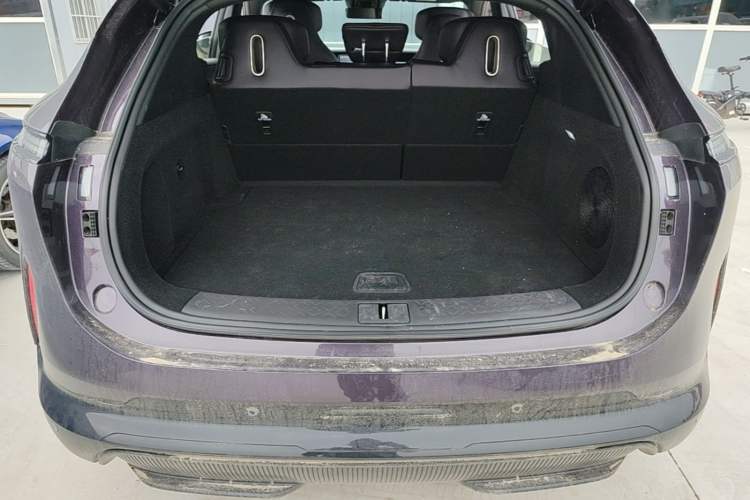 Used Avatr 07 2024 Pro+ All-Electric Version Trunk