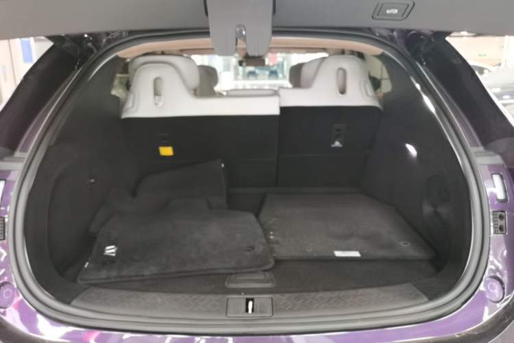 Used Avatr 07 2024 Max Extended-Range Edition Trunk