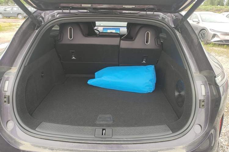 Used Avatr 07 2024 Max Extended-Range Edition Trunk
