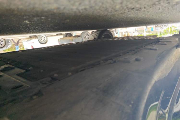 Used Avatr 07 2024 Max Extended-Range Edition Chassis Front Right