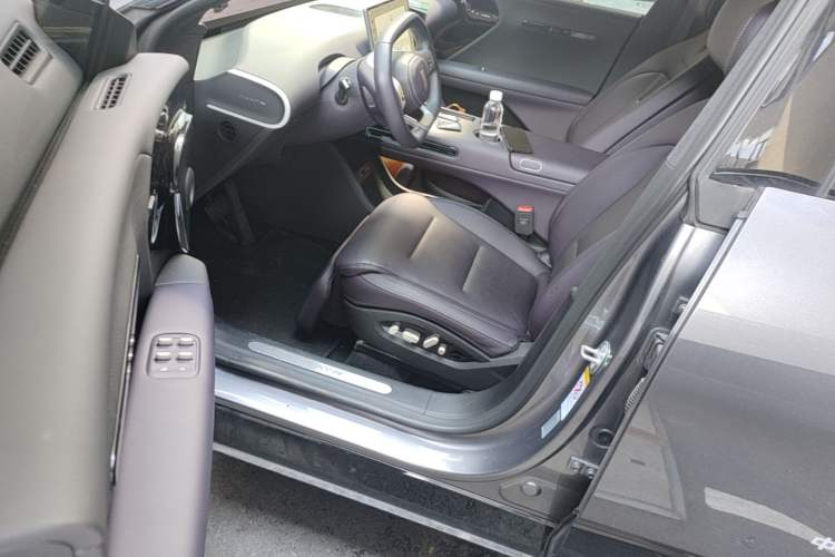 Used Avatr 07 2024 Max Extended-Range Edition Driver Seat