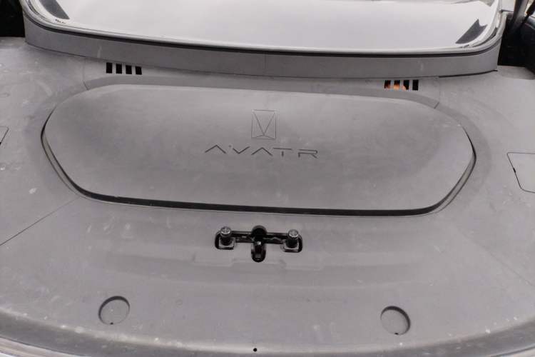 Used Avatr 07 2024 Pro+ Range-Extended Edition Engine Bay