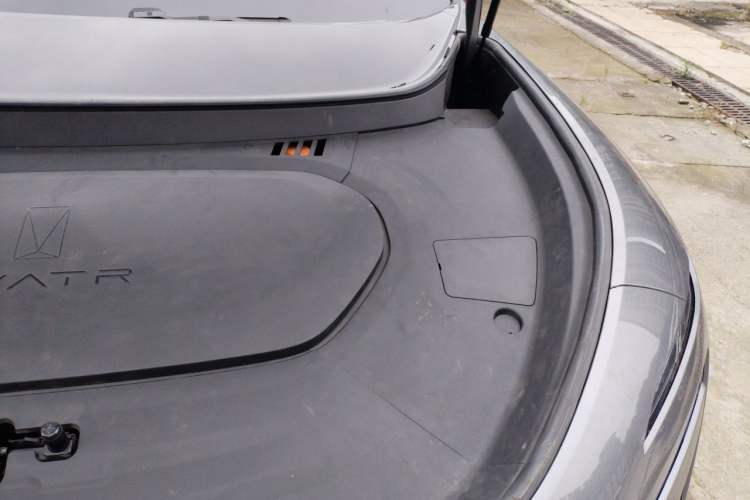 Used Avatr 07 2024 Pro+ Range-Extended Edition Engine Bay Left