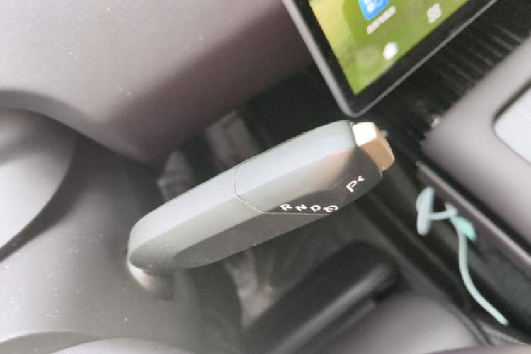 Used Avatr 07 2024 Pro+ Range-Extended Edition Gear Lever