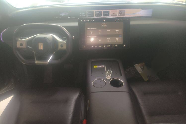 Used Avatr 07 2024 Max Extended-Range Edition Interior 2