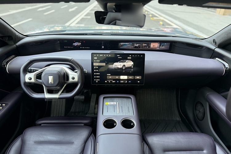 Used Avatr 07 2024 Max Extended-Range Edition Interior 9