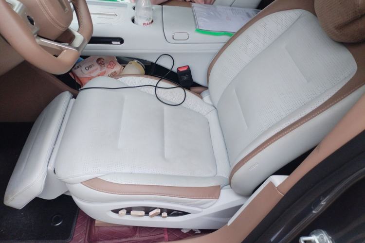 Used Avatr 07 2024 Pro+ Range-Extended Edition Left Front Seat