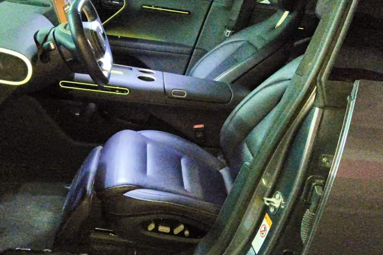 Used Avatr 07 2024 Max Extended-Range Edition Left Front Seat
