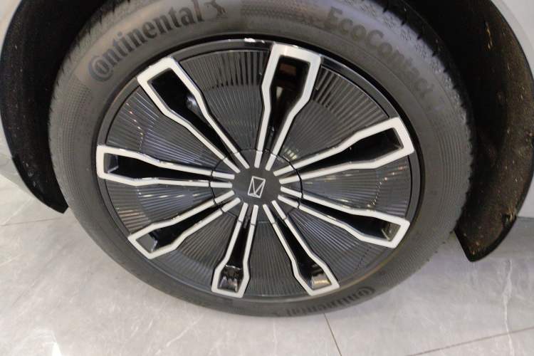 Used Avatr 07 2024 Max Extended-Range Edition Left Front Wheel Hub