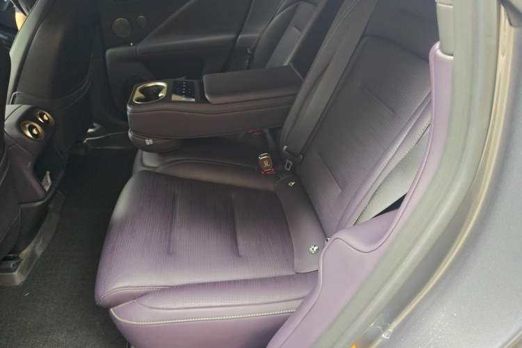 Used Avatr 07 2024 Max Extended-Range Edition Left Rear Seat