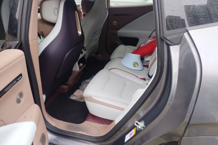 Used Avatr 07 2024 Pro+ Range-Extended Edition Left Rear Seat