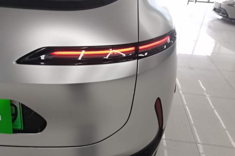 Used Avatr 07 2024 Max Pure Electric Edition Right Rear Taillight