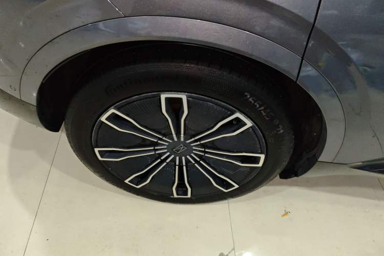 Used Avatr 07 2024 Max Extended-Range Edition Right Rear Wheel Hub