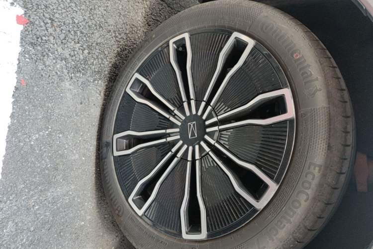 Used Avatr 07 2024 Max Extended-Range Edition Right Rear Wheel Hub