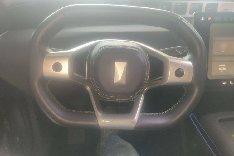 Used Avatr 07 2024 Max Extended-Range Edition Steering Wheel