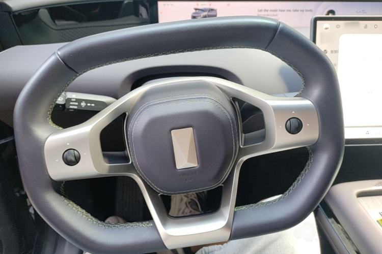 Used Avatr 07 2024 Max Extended-Range Edition Steering Wheel