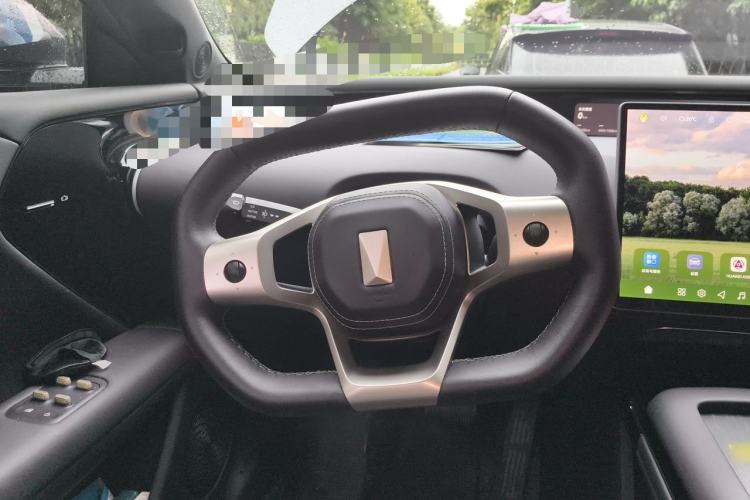 Used Avatr 07 2024 Pro+ Range-Extended Edition Steering Wheel