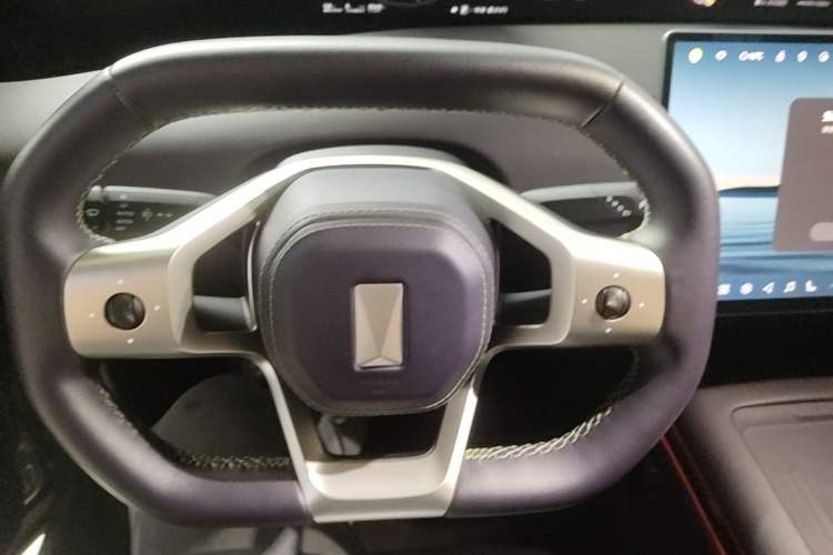 Used Avatr 07 2024 Pro+ All-Electric Version Steering Wheel
