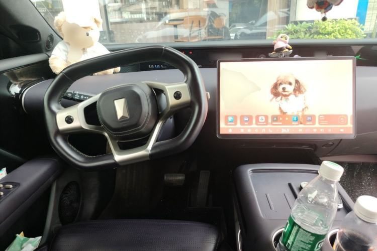 Used Avatr 07 2024 Max Extended-Range Edition Steering Wheel