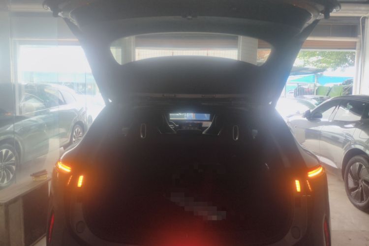 Used Avatr 07 2024 Max Extended-Range Edition Trunk