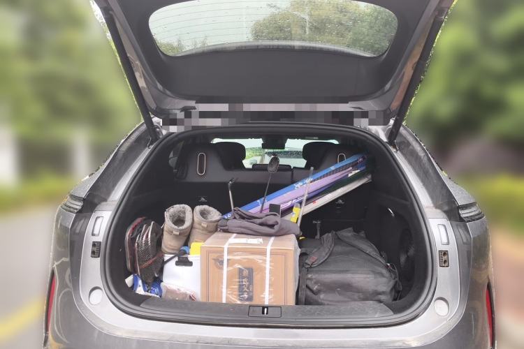 Used Avatr 07 2024 Pro+ Range-Extended Edition Trunk