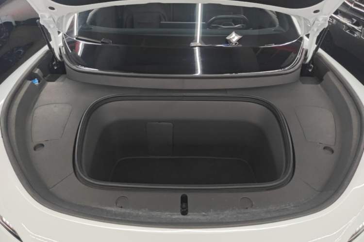 Used Avatr 07 2024 Pro+ All-Electric Version Engine Bay