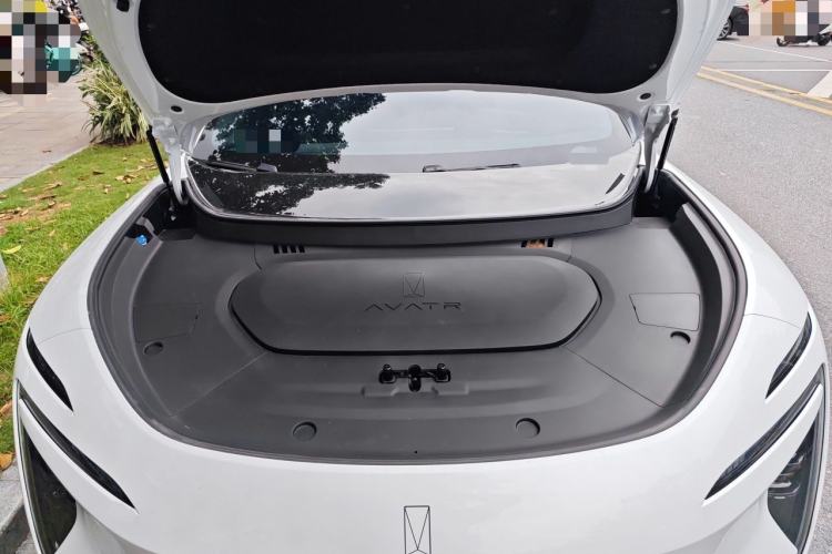 Used Avatr 07 2024 Max Extended-Range Edition Engine Bay