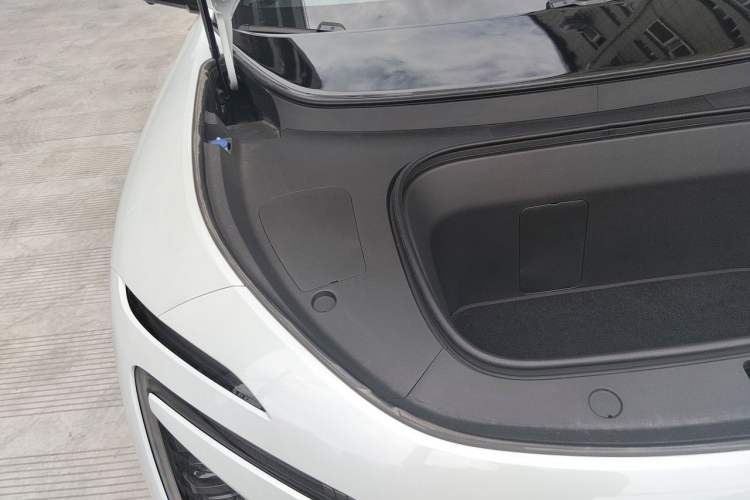 Used Avatr 07 2024 Pro+ All-Electric Version Engine Bay Right