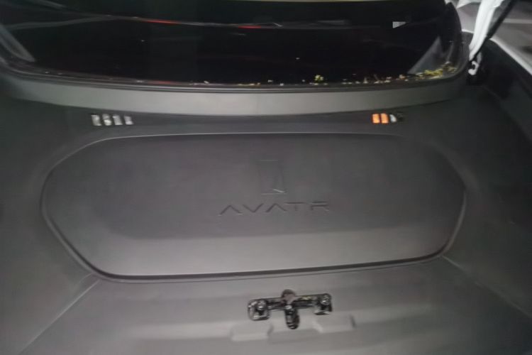 Used Avatr 07 2024 Ultra Range-Extended Four-Wheel Drive Engine Bay