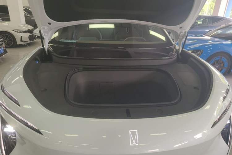 Used Avatr 07 2024 Max Pure Electric Edition Engine Bay