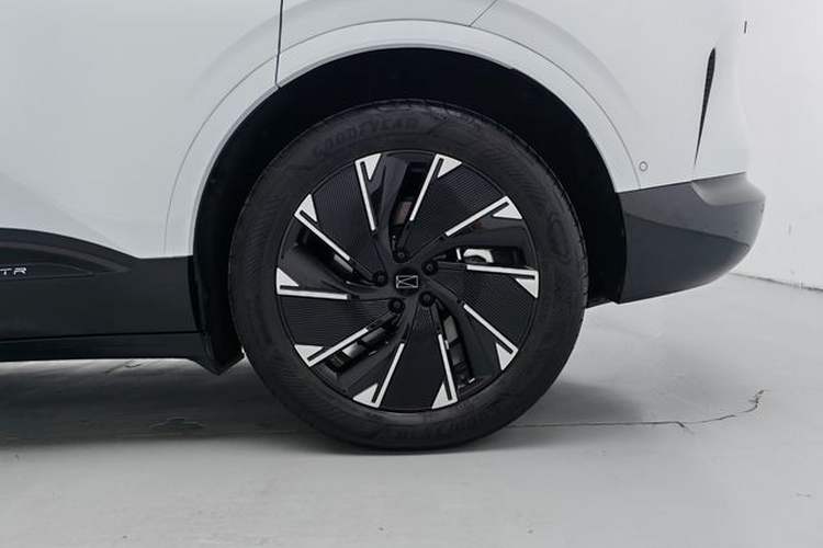 Used Avatr 07 2024 Pro+ All-Electric Version Exterior 7