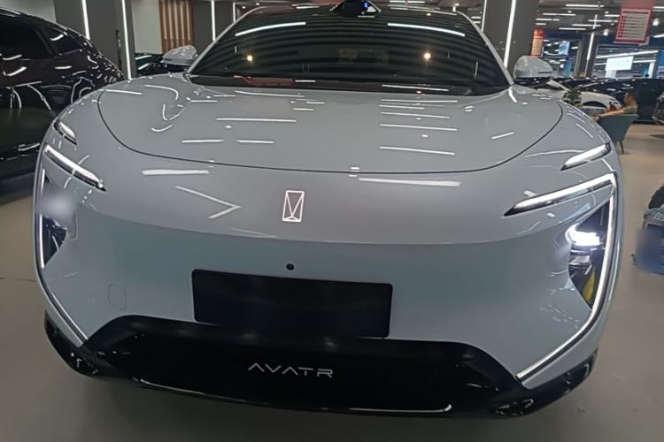 Used Avatr 07 2024 Ultra Range-Extended Four-Wheel Drive Front