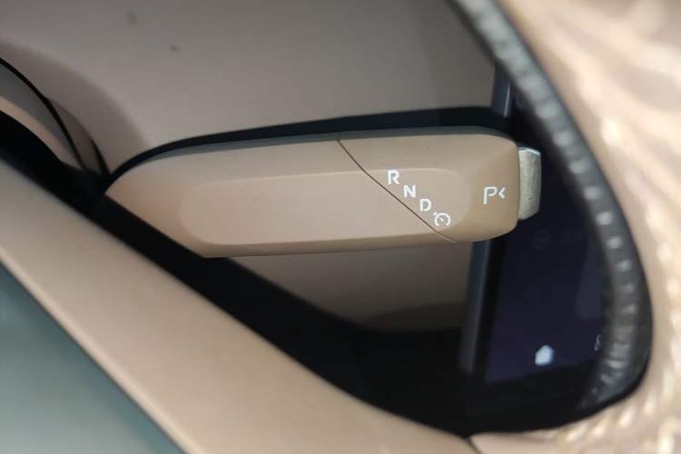 Used Avatr 07 2024 Max Extended-Range Edition Gear Lever