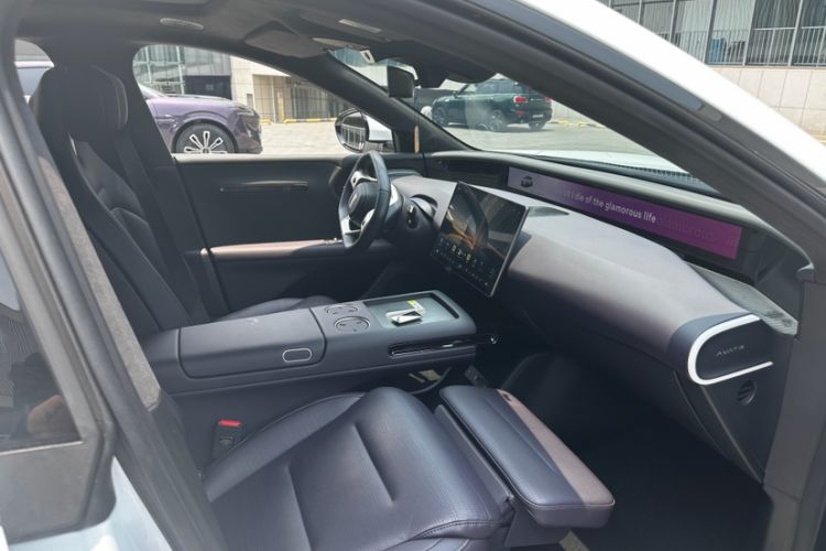 Used Avatr 07 2024 Ultra Range-Extended Four-Wheel Drive Interior 4