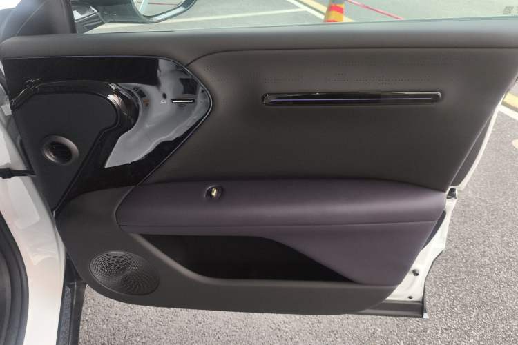 Used Avatr 07 2024 Max Pure Electric Edition Interior 5