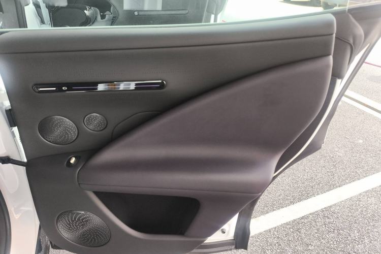 Used Avatr 07 2024 Max Pure Electric Edition Interior 6