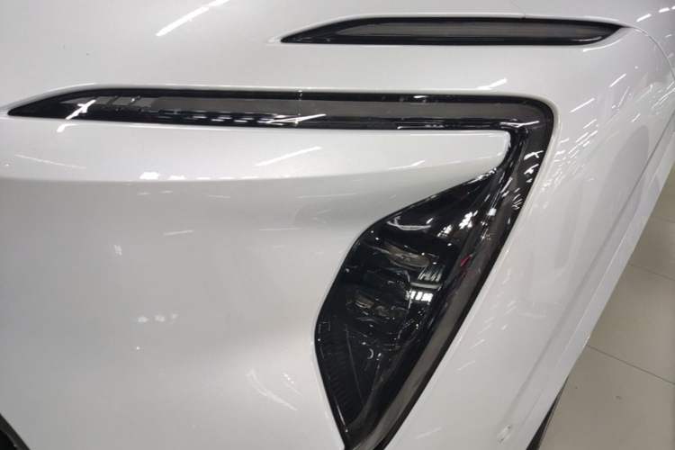Used Avatr 07 2024 Pro+ All-Electric Version Left Front Headlight