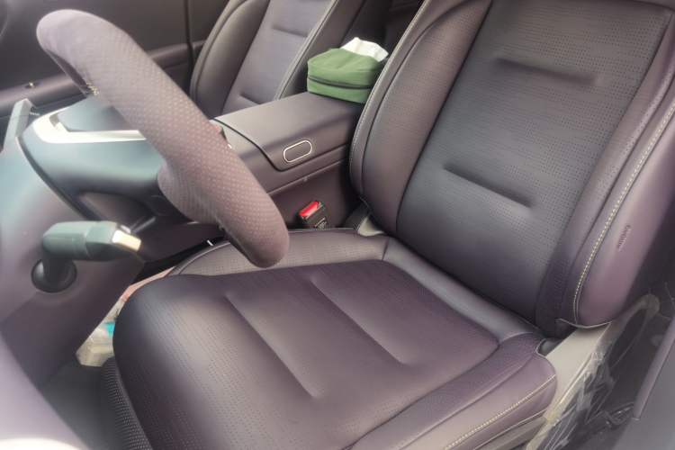 Used Avatr 07 2024 Pro+ Range-Extended Edition Left Front Seat