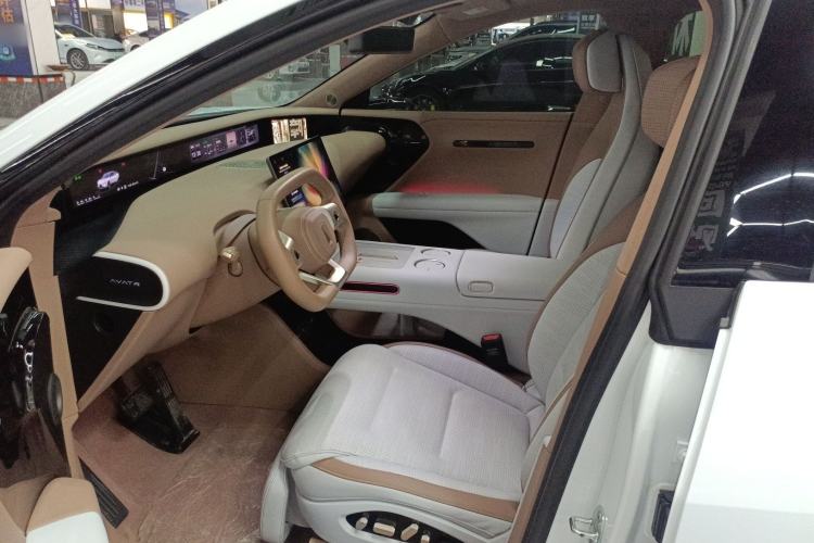 Used Avatr 07 2024 Ultra Range-Extended Four-Wheel Drive Left Front Seat